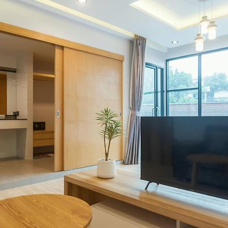 Oneloft Hotel Карон Экстерьер фото