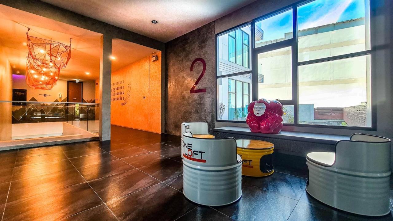 Oneloft Hotel Карон Экстерьер фото