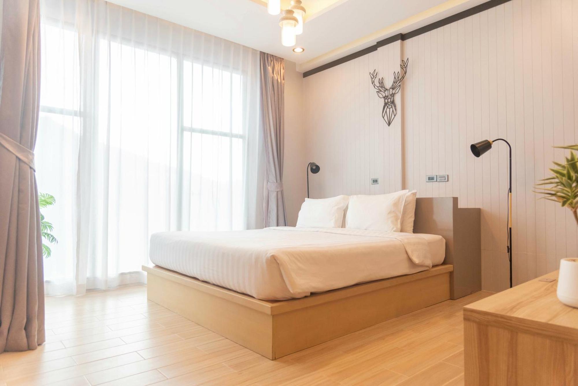 Oneloft Hotel Карон Экстерьер фото